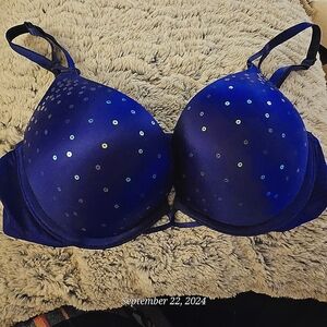 Victoria's Secret MIRACULOUS Plunge PushUp Bra, adds two cup sizes